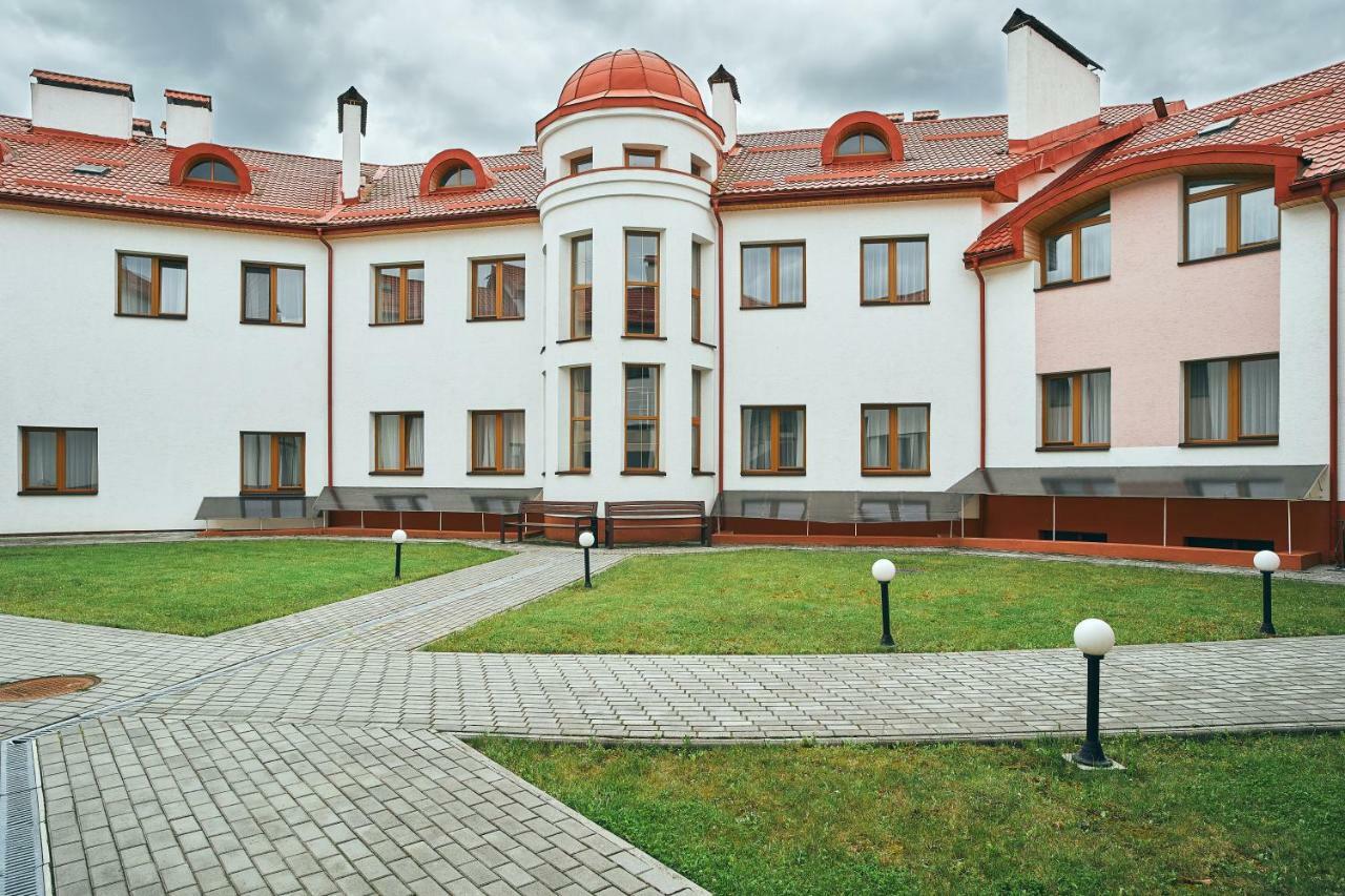 Hotel Patriarshyi Lviv Exterior foto
